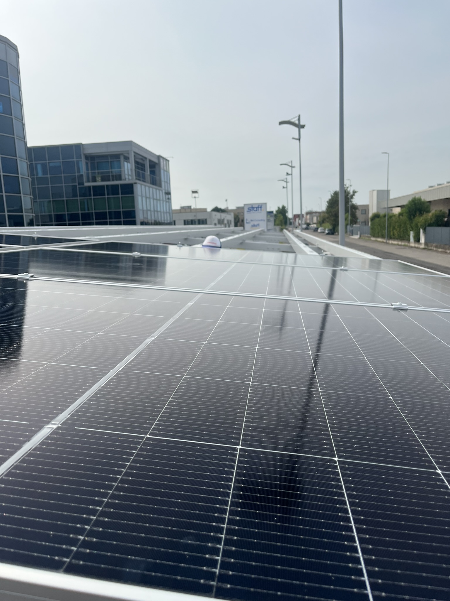 pensilina fotovoltaica